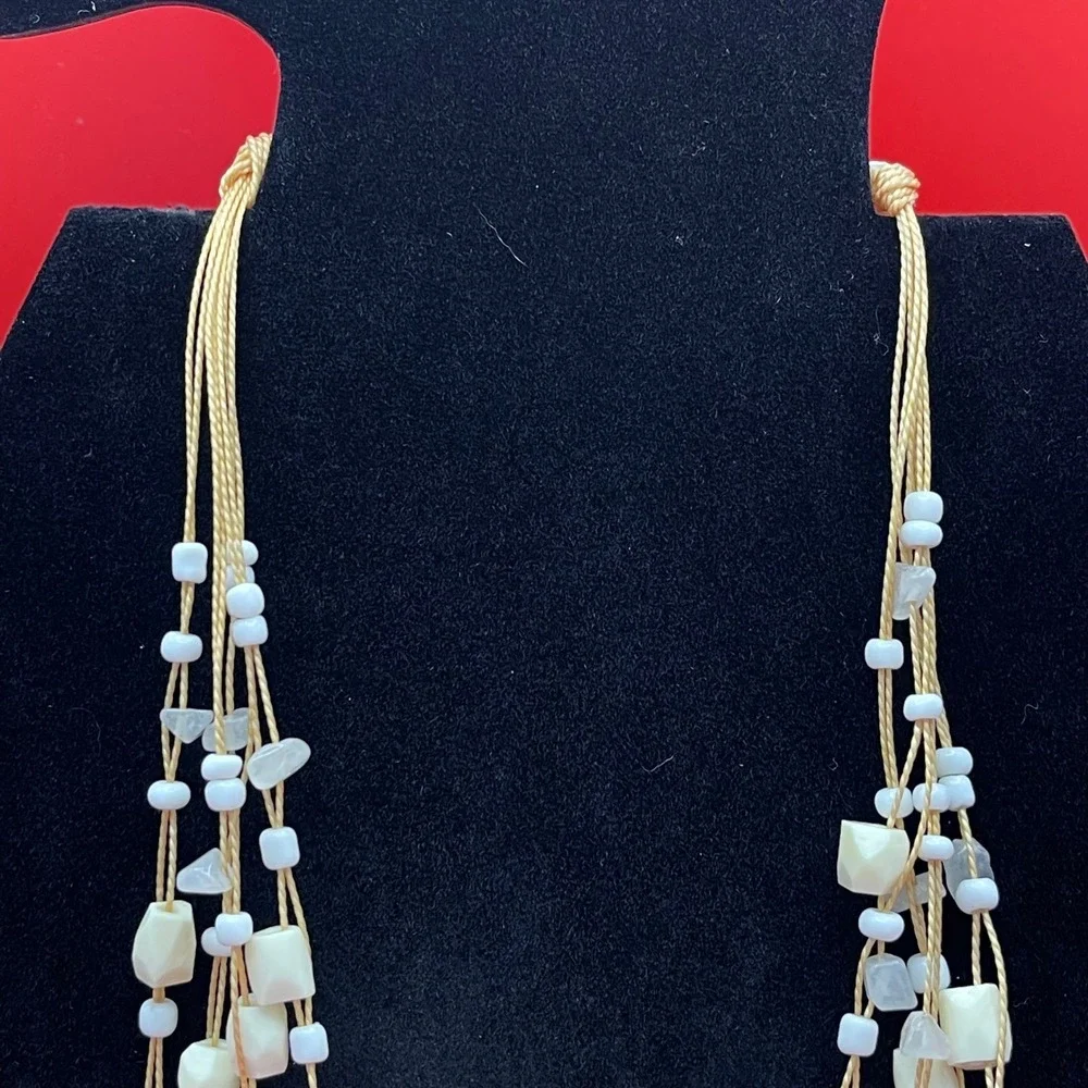 Vintage‎ Multi Strand Beaded Necklace White Cream Stone Shell Boho Beachy